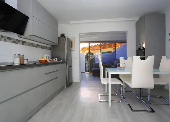 Garden House Apartment