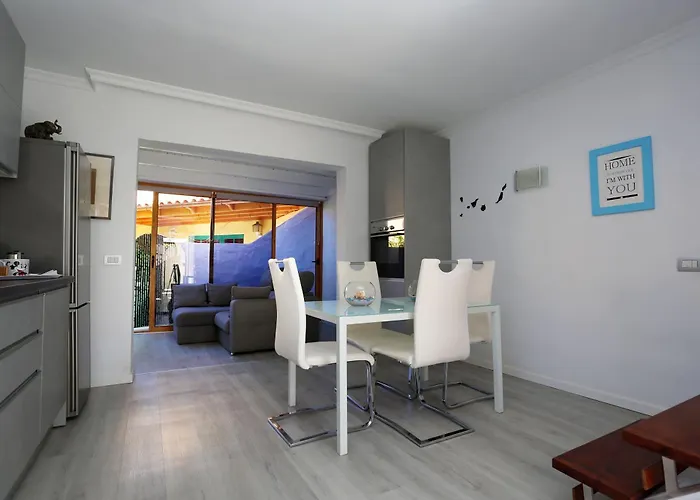 Garden House Apartment *